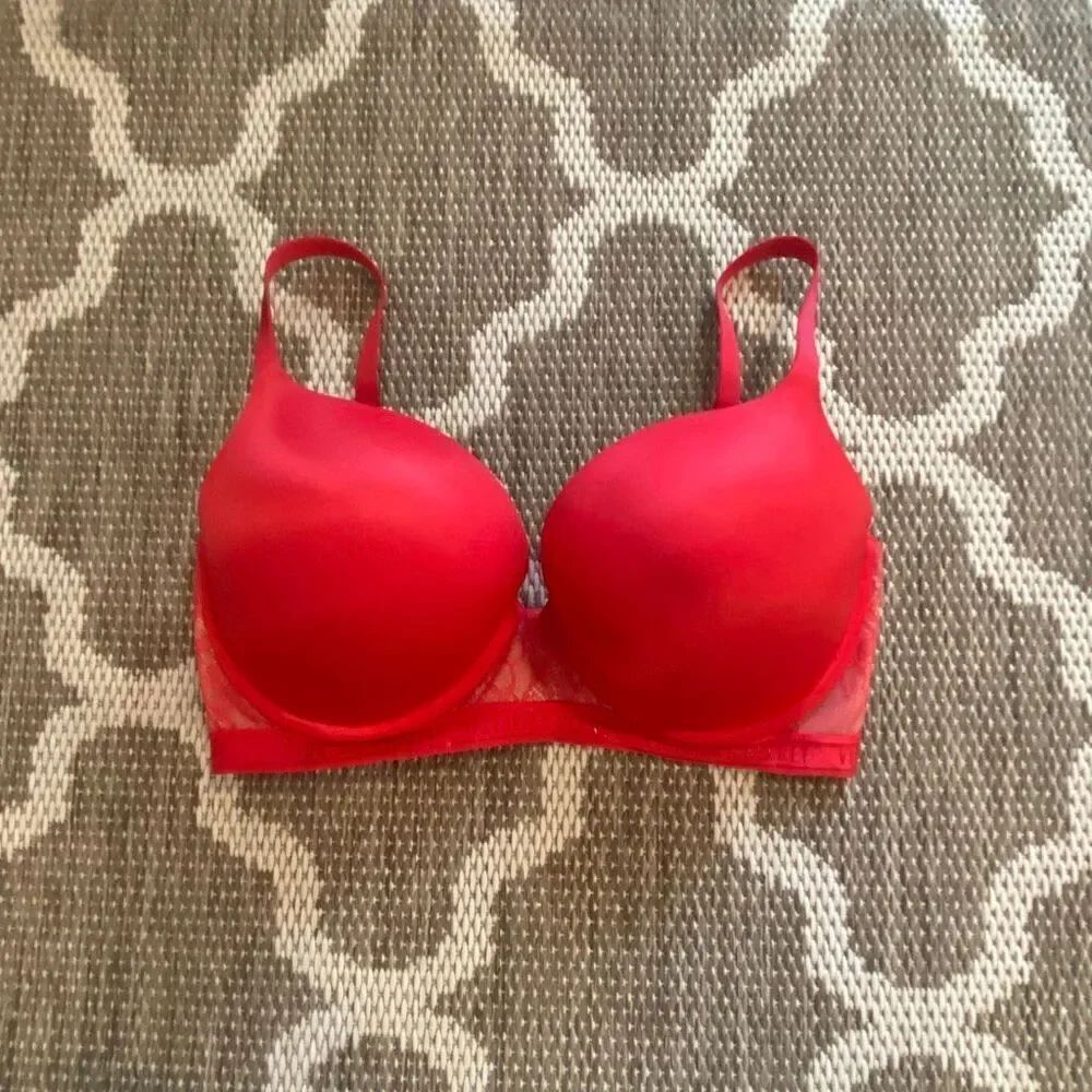 Victoria’s Secret bra bombshell push-up size 36DD
